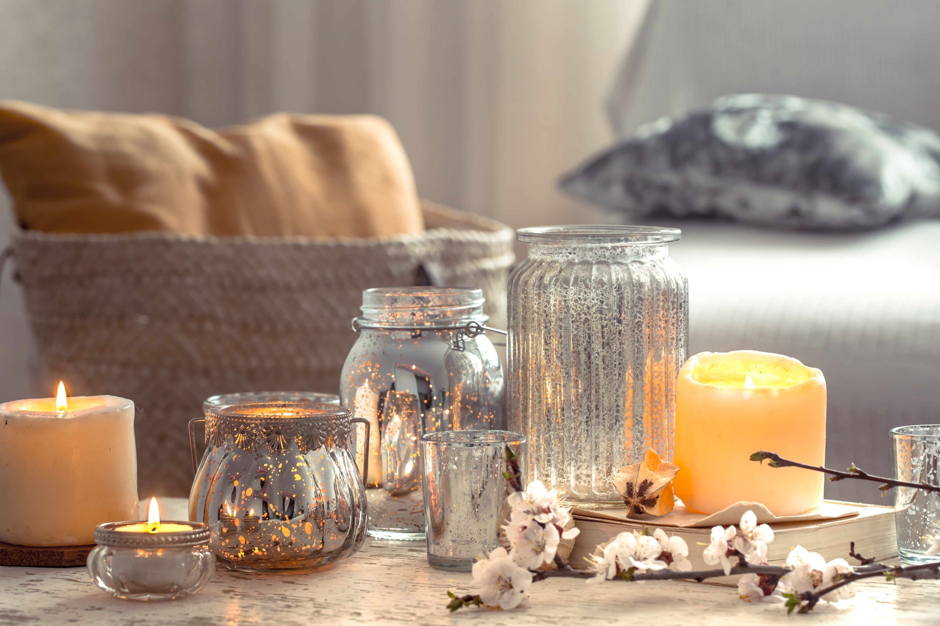 HOW MANY CANDLES DO YOU NEED FOR YOUR ROOM SIZE?